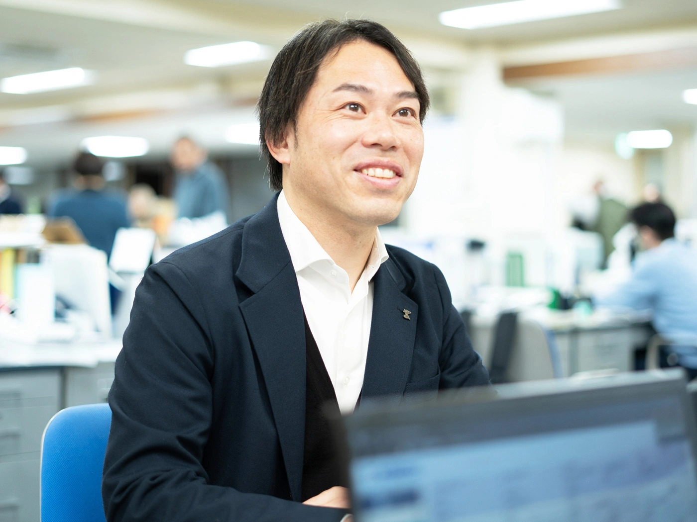 シキボウで働くキャリア入社者 - 2023年入社・繊維部門・営業（機能衣料課）