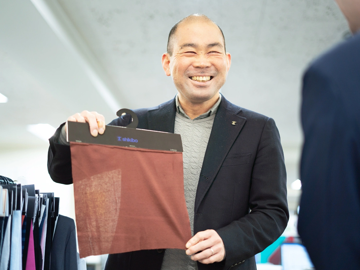 シキボウで働くキャリア入社者 - 2023年入社・繊維部門・営業（原料原糸課）