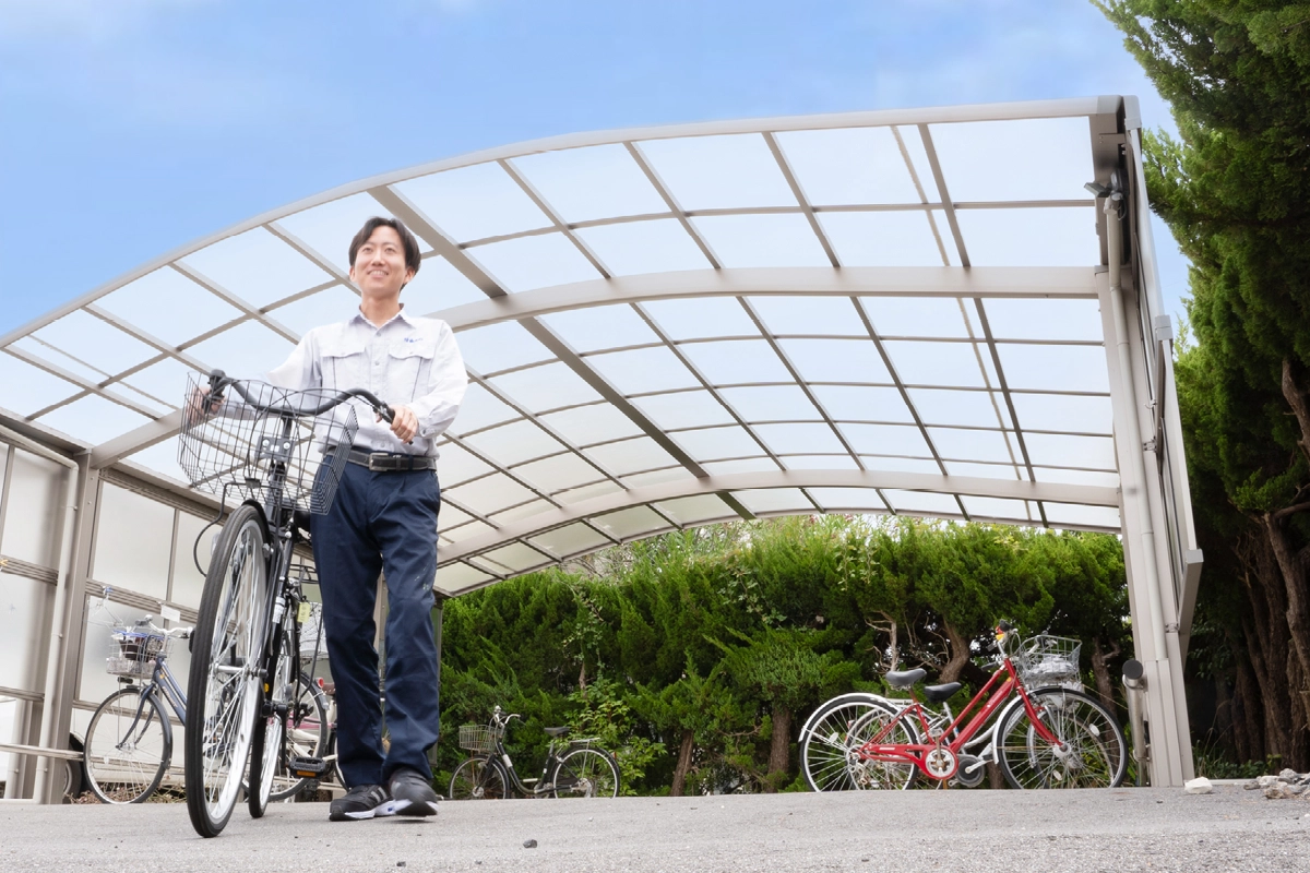鈴鹿市街地にあるので、自転車・徒歩で通勤している社員も。